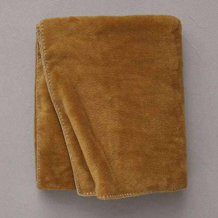 Soft Fleece Throw Caramel