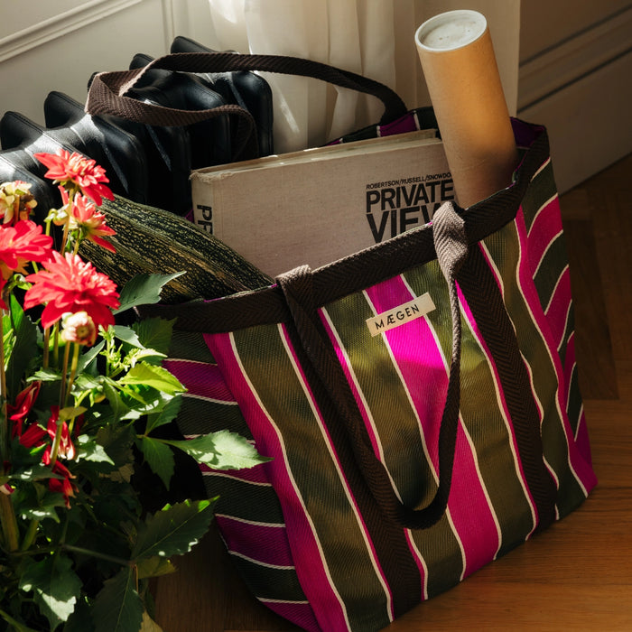 Maegen Everywhere Tote Bag