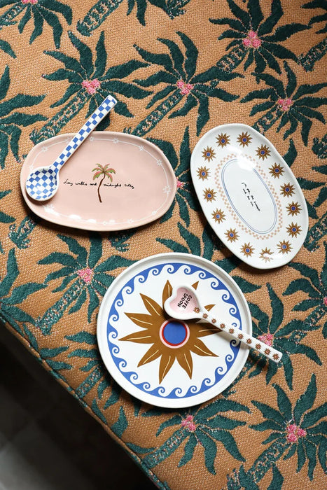 Palm Small Plate 'Day Walks and Midnight Talks'