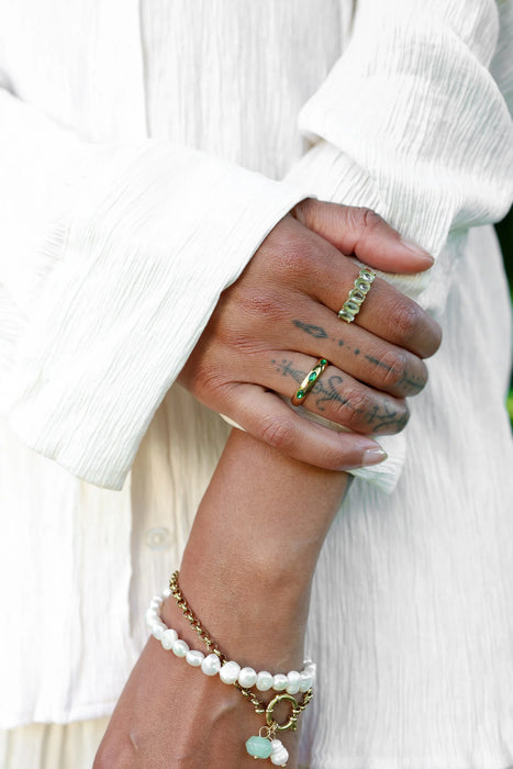 Oval Stone Ring Light Green
